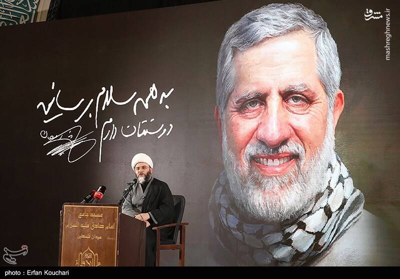 عکس / مراسم سالگرد شهادت اسماعیل هنیه و چهلم سردار ایزدی 22