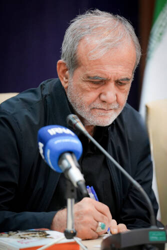 سفر پزشکیان به زنجان به روایت تصویر