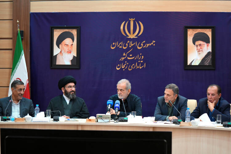 سفر پزشکیان به زنجان به روایت تصویر