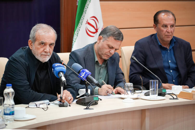 سفر پزشکیان به زنجان به روایت تصویر