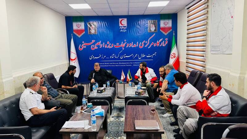 عکس/ بازدید دبیرکل جمعیت هلالاحمر از قرارگاه مرزی خسروی
