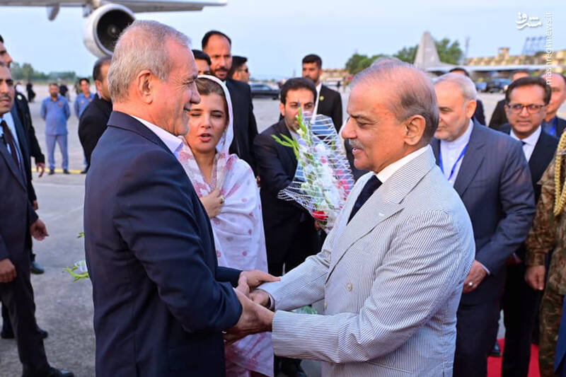 روز اول سفر رئیس جمهور به پاکستان به روایت تصویر 14