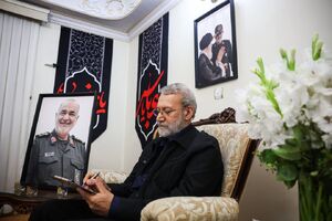 عکس / دیدار علی لاریجانی با خانواده شهیدان باقری و سلامی