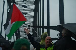 دوئل روی فرش قرمز