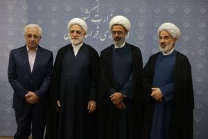 مردم در طول جنگ تحمیلی اخیر، ثابت کردند که پای کار نظام هستند / تلاش خواهیم کرد گامهایی را برای حل مشکلات و مسائل غیرقضایی مردم استان برداریم