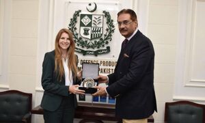 پاکستان و بریتانیا همکاری دفاعی و تجاری خود را تقویت می‌کنند