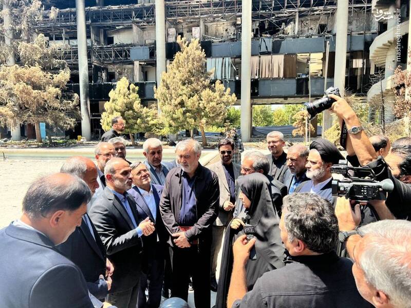 عکس / بازدید اعضای کمیسیون امنیت ملی از ساختمان شیشه ای