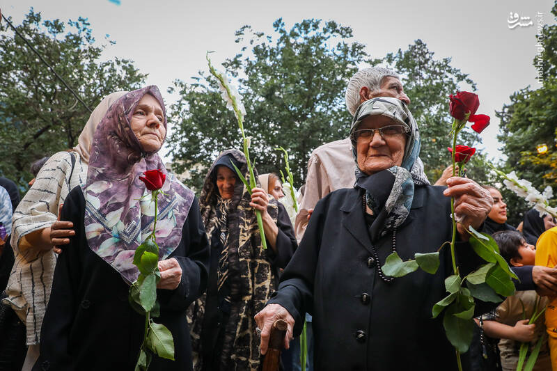 عکس / حضور پزشکیان در آیین گرامیداشت شهدای خردسال جنگ 12 روزه 16