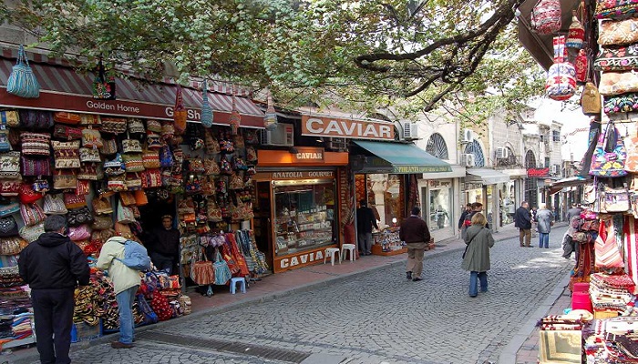 آنتالیا یا ازمیر؛ برای سفر کدام مقصد بهتر است؟