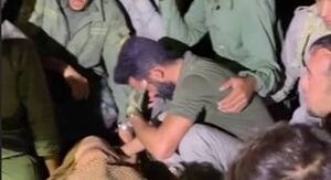 فیلم/ لحظه دردناک پیداکردن پیکر شهید محیطزیست لحظه دردناک پیداکردن پیکر شهید محیطزیست