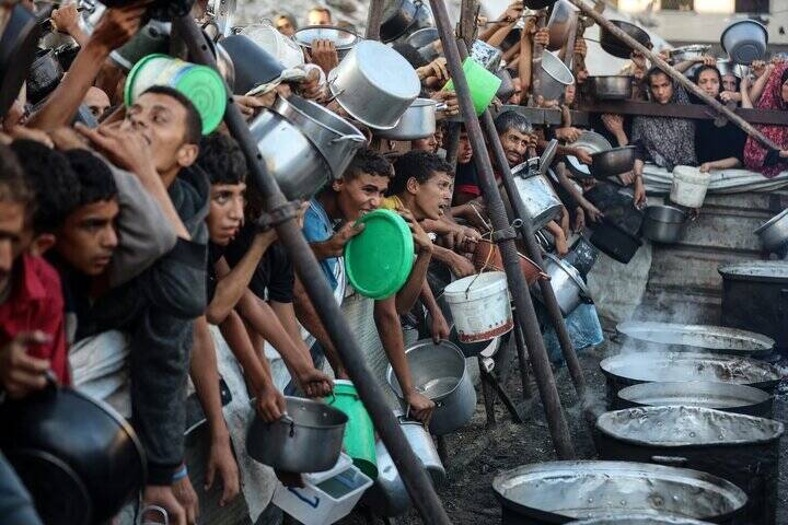 تمام غزه و کودکان آن باید از گرسنگی بمیرند