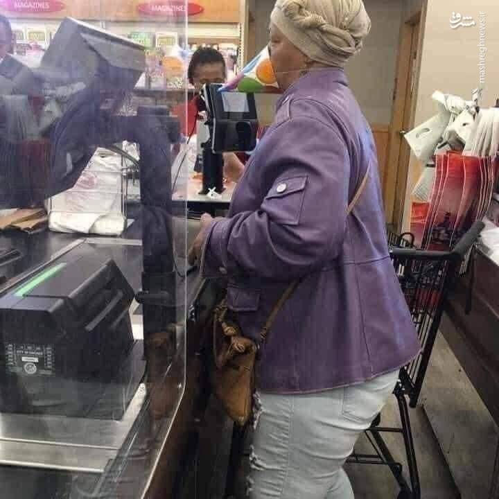 عکس/ شیوه عجیب مردم آمریکا برای تهیه ماسک