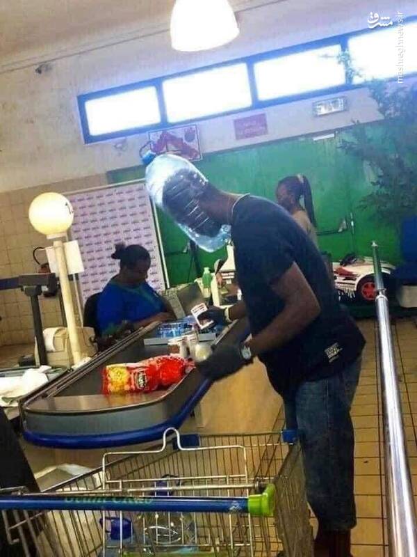 عکس/ شیوه عجیب مردم آمریکا برای تهیه ماسک