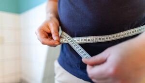 چربی شکم خطر بی‌اختیاری ادرار ناشی از استرس را افزایش می‌دهد