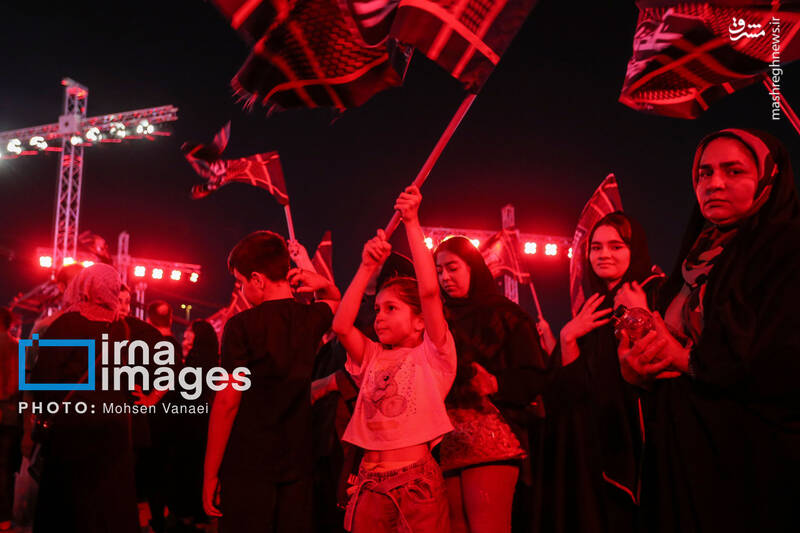 عکس/ اجتماع اربعینیها در میدان آزادی