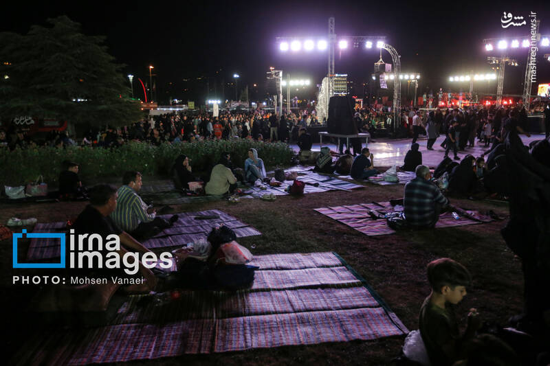 عکس/ اجتماع اربعینیها در میدان آزادی