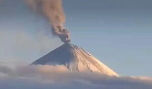 فیلم/ فوران عظیم آتشفشان کلیوچفسکایا سوپکا در روسیه