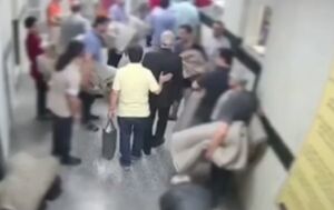 فیلم/ لحظه ورود تعدادی از زندانیان امنیتی به زندان اوین