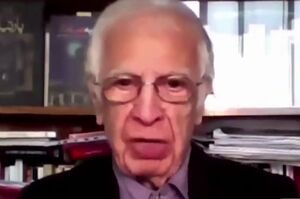 تئوریسین اپوزیسیون رضا پهلوی را با خاک یکسان کرد!+ فیلم