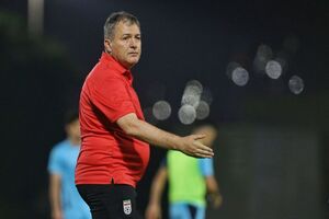 بی‌اعتنایی و دست ندادن اسکوچیچ با مهدی تاج!