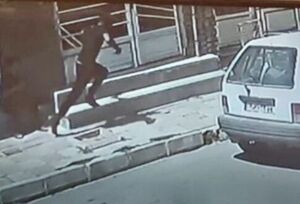 فیلم/ لحظه سرقت موبایل یک نوجوان در خیابان فلاح