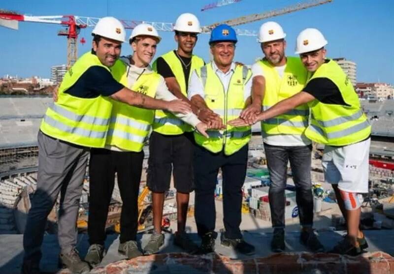 ورزشگاه،خانگي،نوكمپ،فصل،بارسلونا،گزارش،والنسيا،نقص،برطرف،مجوز