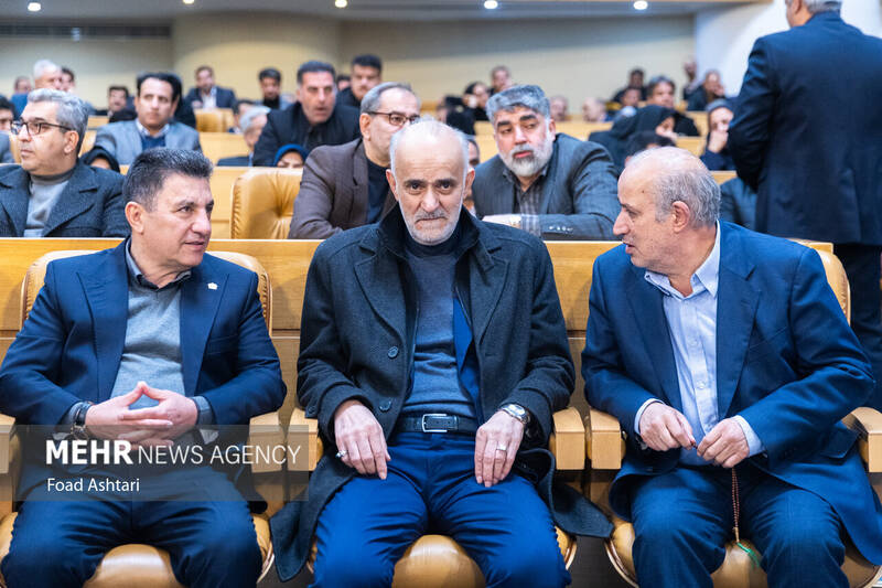فوتبال یک «پیاتزا» می‌خواهد
