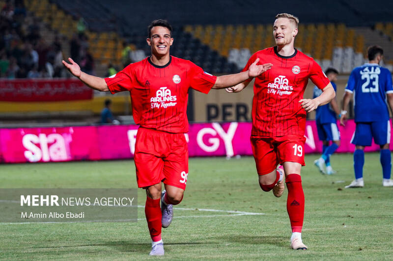 سوپرجام فوتبال باشگاههای ایران - استقلال و تراکتور