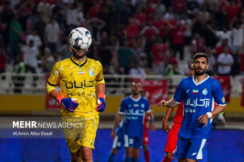 سوپرجام فوتبال باشگاههای ایران - استقلال و تراکتور