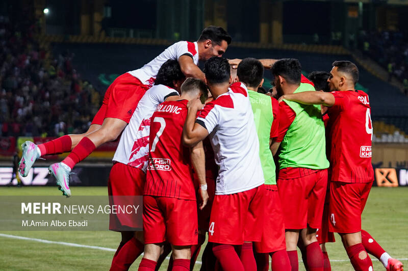 سوپرجام فوتبال باشگاههای ایران - استقلال و تراکتور