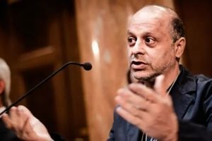 خشم اکبر گنجی از نتانیاهو بابت معرفی کتابش