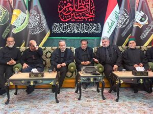 عکس/ دیدار عراقچی با تولیت حرم امام حسین(ع) در کربلای معلی