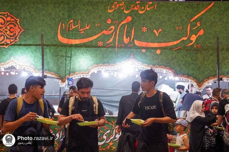  آمدیم برای بدرقه زائر امام حسین(ع)