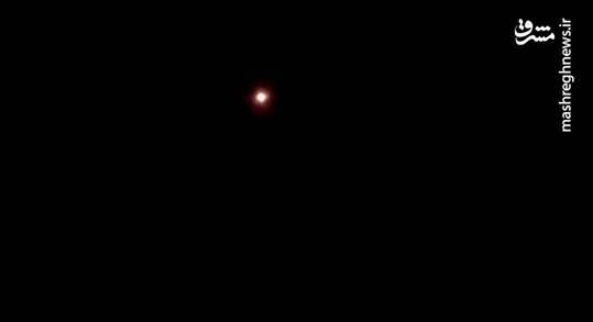 مشاهده اشیاء نورانی در آسمان ایران در میانه سفر یک مسئول امنیتی به منطقه/ پیامهایی که تصویر دارد، اما صدایش بعدتر شنیده خواهد شد!