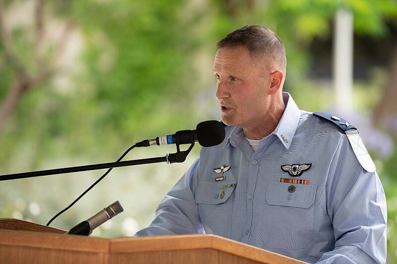 جمع آوری یک گزارش اطلاعاتی از سه مقام نظامی صهیونیست در یک تابستان داغ/ قدم به قدم با تروریست‌هایی که دستشان به خون مردم ایران آلوده است/ فرمانده جنایتکار نیروی هوایی ارتش رژیم صهیونی را بشناسید! + عکس