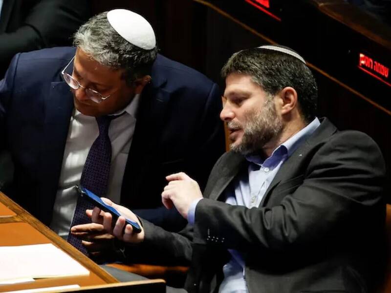 آخرین تحولات جنگ غزه و سرزمینهای اشغالی/ ادامه اقدامات جهانی علیه رژیم صهیونیستی/ لاپید: اسرائیل با انحطاط سیاسی روبهرو است/ اولمرت: دست به هر تلاشی برای سرنگونی نتانیاهو میزنم