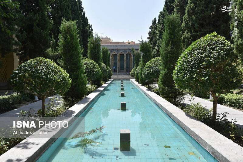 عکس / آماده‌سازی آرامگاه استاد فرشچیان در اصفهان