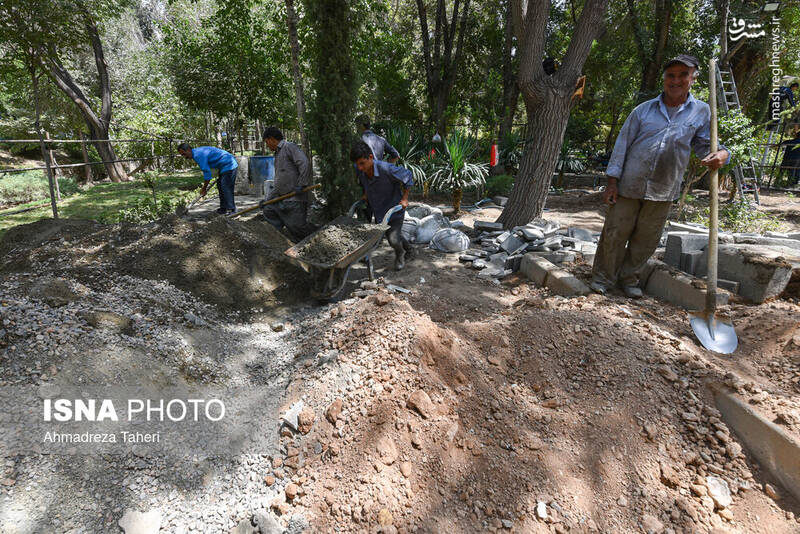 عکس / آمادهسازی آرامگاه استاد فرشچیان در اصفهان 23