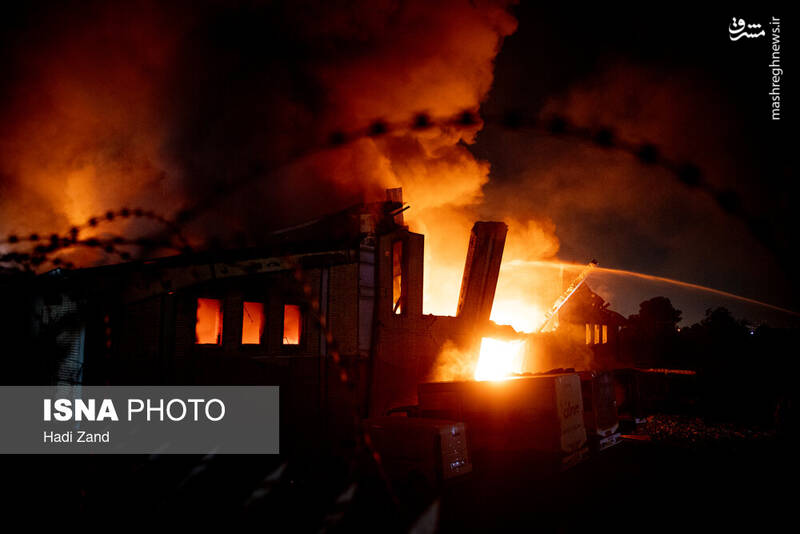 عکس/ آتشسوزی انبار مواد نفتی و روغنی در خیابان شهید رجایی تهران