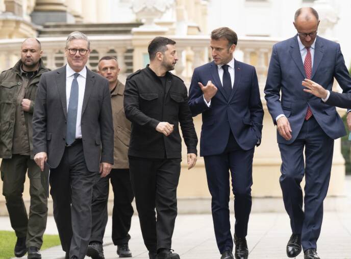 وزنکشی تروئیکا و کرملین در واشنگتن؛درهای مذاکره با پوتین باز میماند؟