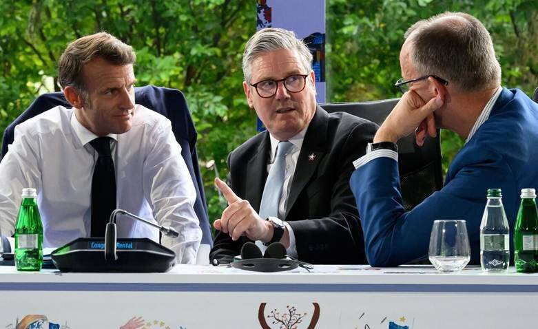 وزنکشی تروئیکا و کرملین در واشنگتن؛درهای مذاکره با پوتین باز میماند؟