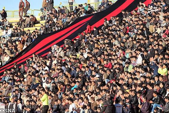 حق استقلال در بحث میزبانی تیم تراکتور ضایع شد/ مشهدیها را چرا محروم کردید!