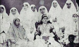 ماجرای دختر ناصرالدین‌شاه که در بهشت زهرا خاک شد + عکس