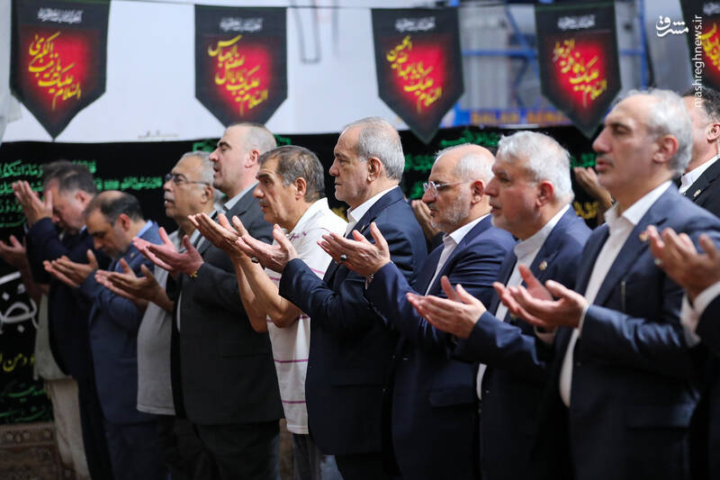 عکس/ بازدید پزشکیان از مسجد کبود ایروان