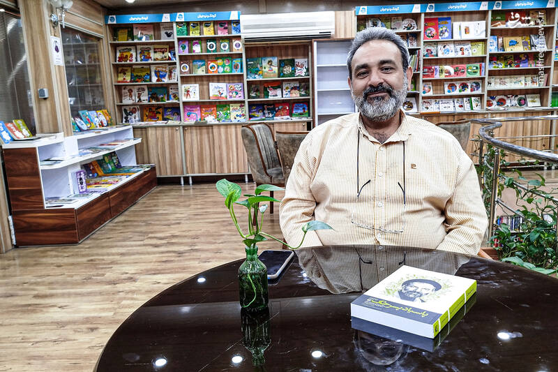 «پاسیاد پسر خاک» را بیشتر از بقیه کتابهایم دوست دارم/ نمیدانم چرا قدر خاطرات سیدهادی خامنهای دانسته نشد!