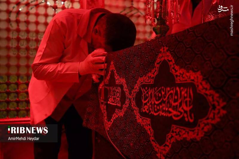 عکس / آیین غبارروبی ضریح آستان امامزاده صالح (ع) 36