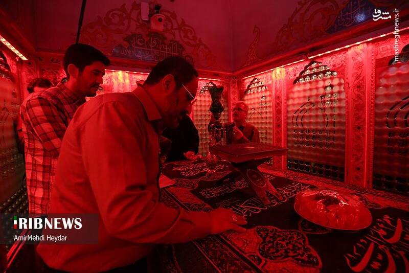عکس / آیین غبارروبی ضریح آستان امامزاده صالح (ع) 27