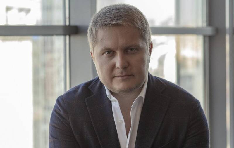 کاسبی زلنسکی و شرکاء در آستانهی تسلیم، رکورد زد/ زلنسکی ماهانه ۵۰ میلیون دلار به امارات منتقل می کند