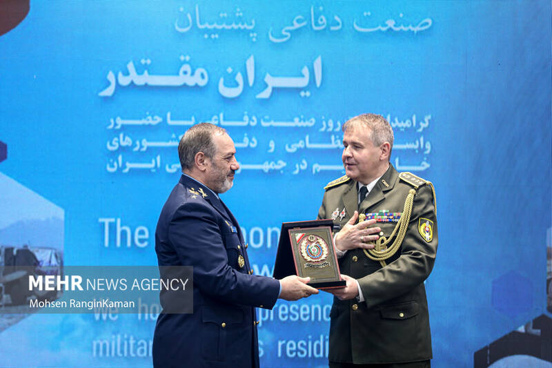 مراسم آئین گرامیداشت روز صنعت دفاعی