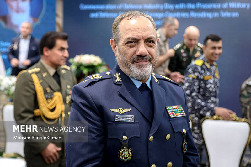 مراسم آئین گرامیداشت روز صنعت دفاعی